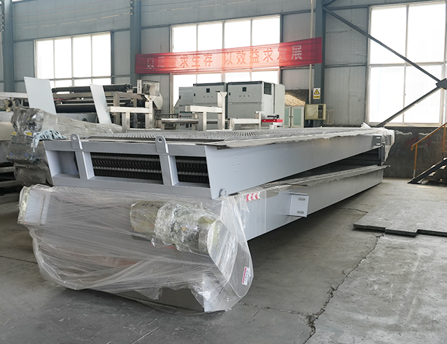 2台机械格栅除污机发货